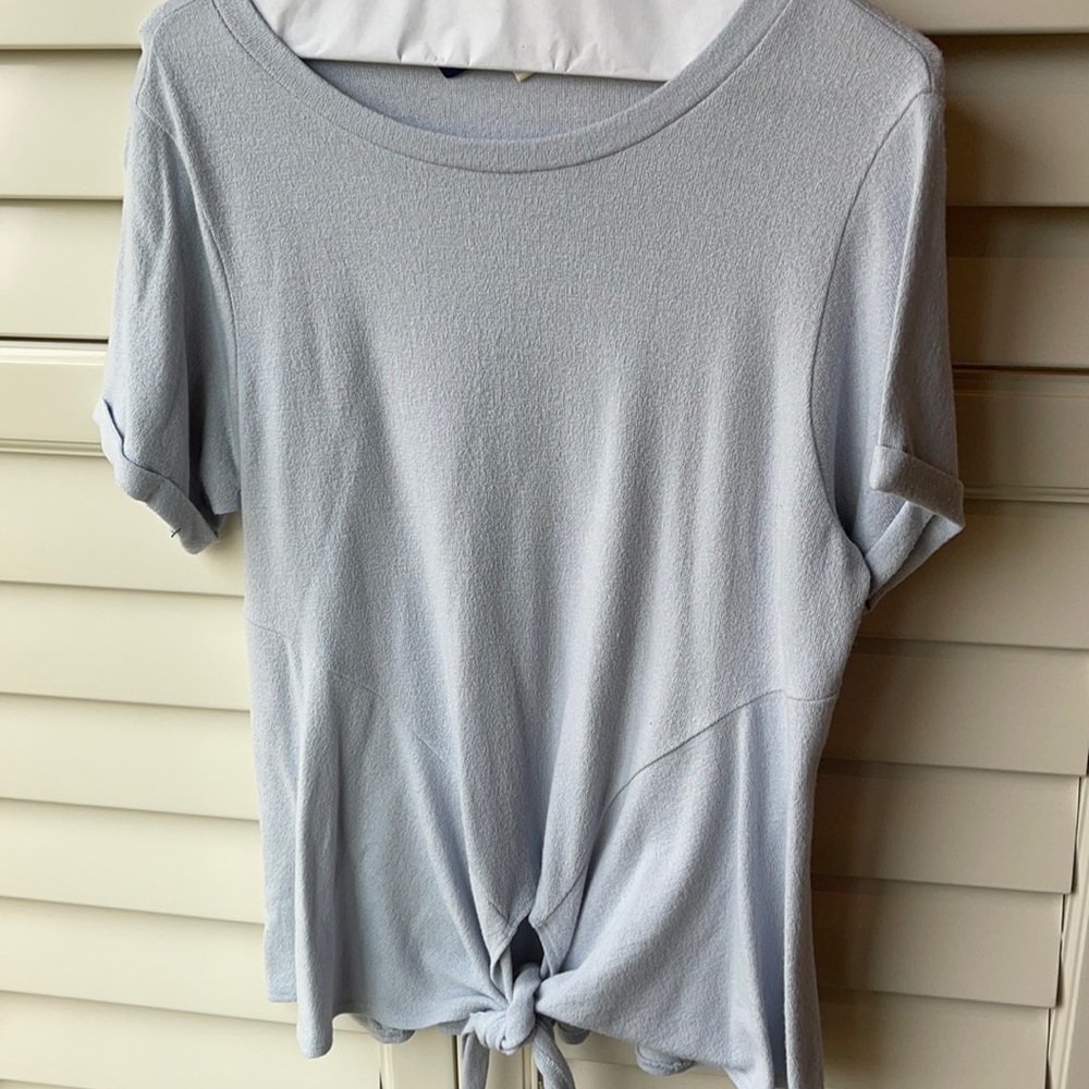 Light blue short sleeve tie at waist top